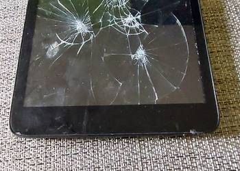 Uszkodzony tablet