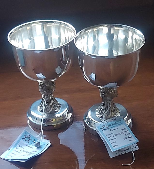 Продаётся столовое серебро