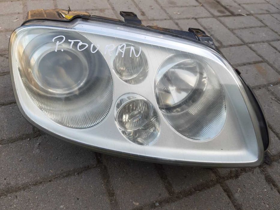 VW Touran 1T reflektor prawy xenon lampa prawy przód
