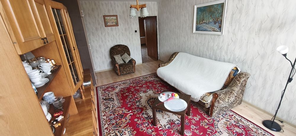 Centrum,mega potencjał,4pokoje,komórka,rowerownia,spiżarka,piwnica.