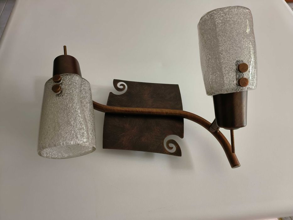 Foco 2 luzes de cor bronze