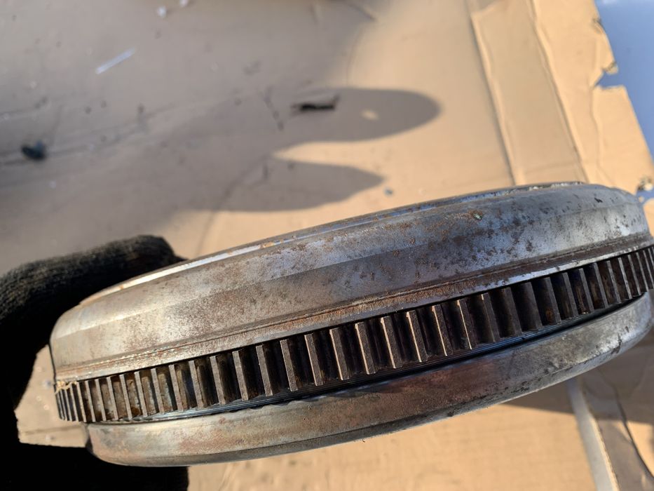 Демпфер Маховик на Passat B6 B7 415074409