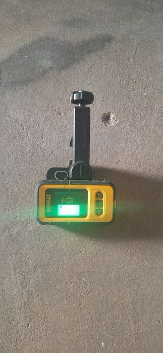 Detetor de Linhas Laser 50m DeWalt DE0892G