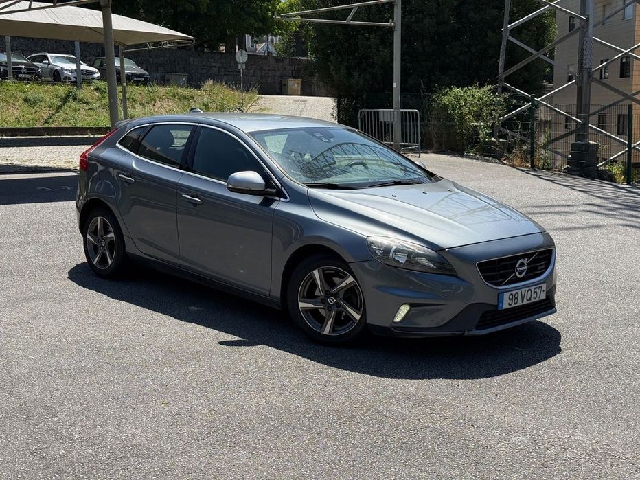 Volvo V40