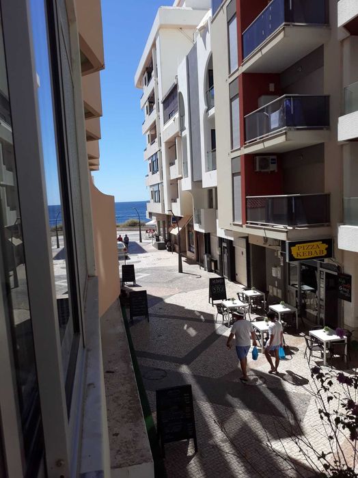 Apartamento T2 a 50 metros da praia em Armação de Pera (AGOSTO)