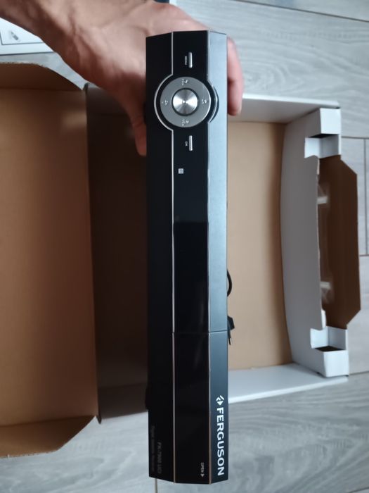 Dekoder cyfrowej telewizji satelitarnej Ferguson FK7900 UCI