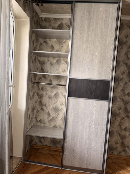 Встроенный шкаф купе маленький