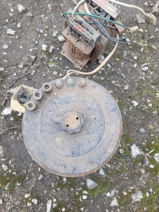 ЛАТР лабораторный трансформатор