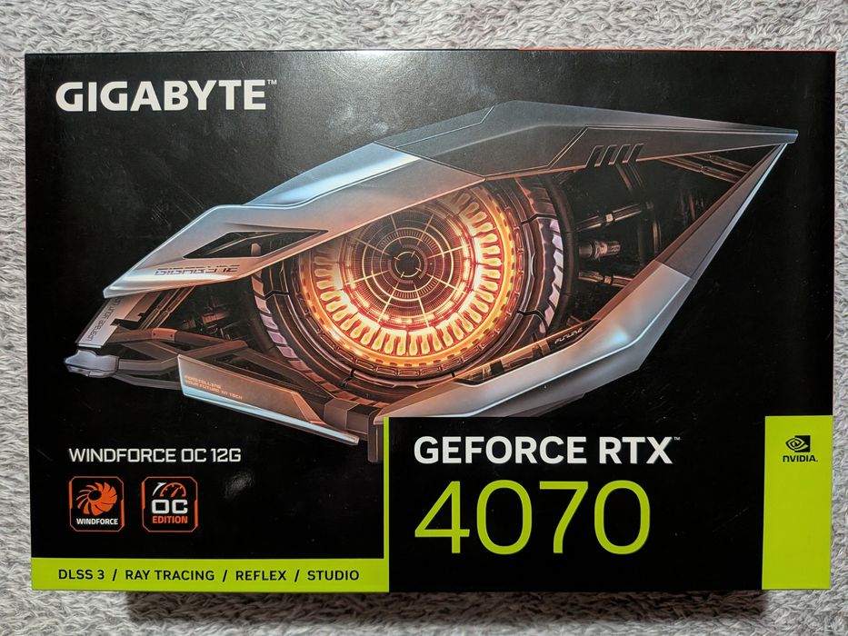 Відеокарта Gigabyte RTX 4070 Windforce OC-  в ідеалі.