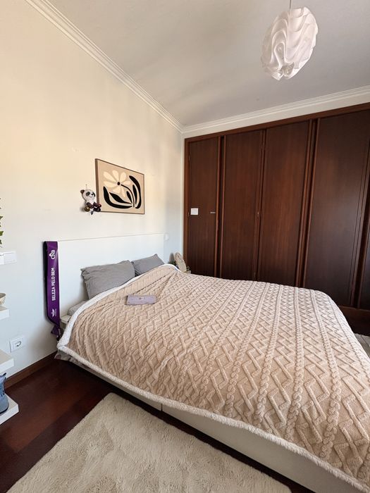 Cama de casal MALM IKEA