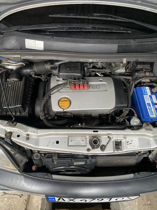 Продам Opel Zafita