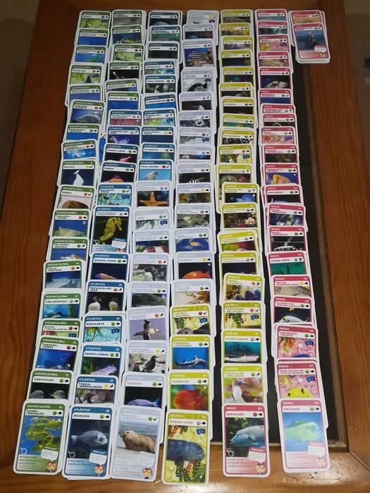 Lote de 484 cromos mais óculos da coleção Super Animais 2-Vida Marinha