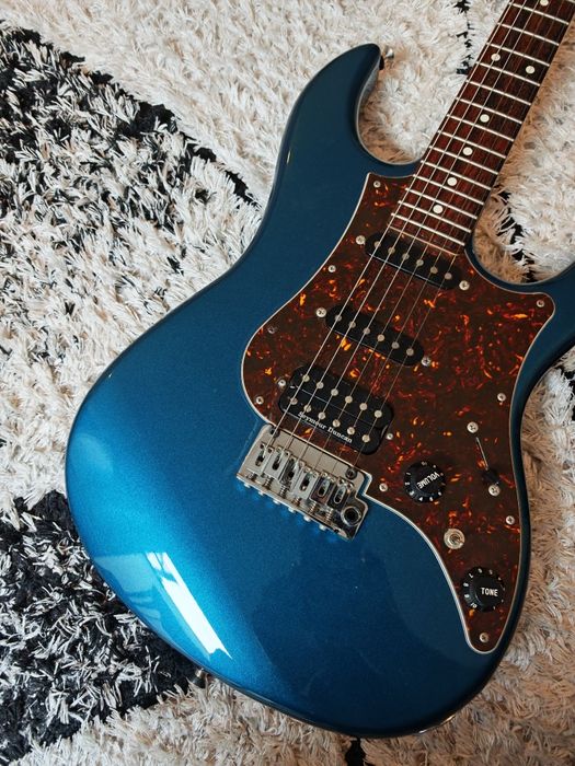 Guitarra Stratocaster FGN HSS japonesa