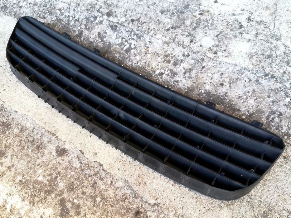 Peças Audi A3 / TT (centros, grelha, etc.)