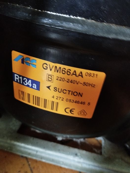 морозильна камера Indesit SFR167NF.002