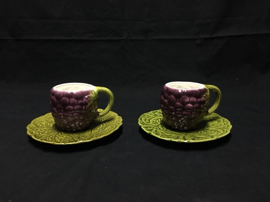 2 chávenas antigas