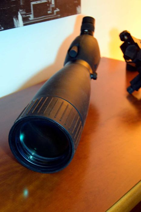 Telescopio Bresser 25-75x
Telescopio Bresser 25-75x