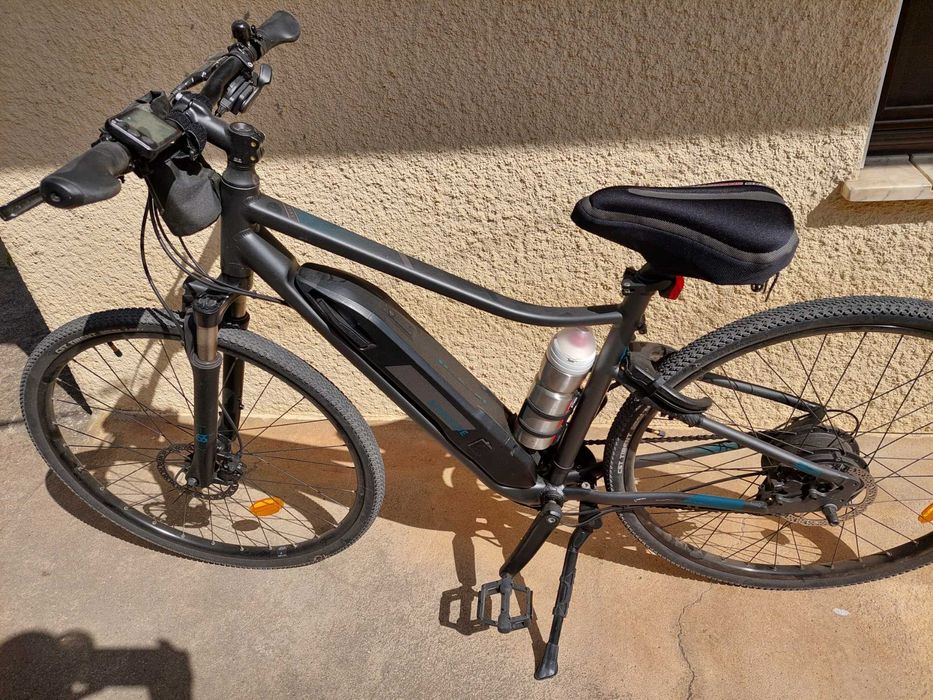 Bicicleta Trekking Riverside, elétrica com 2,5 anos, pouco uso.