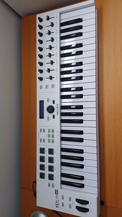 Arturia keylab 49 teclas