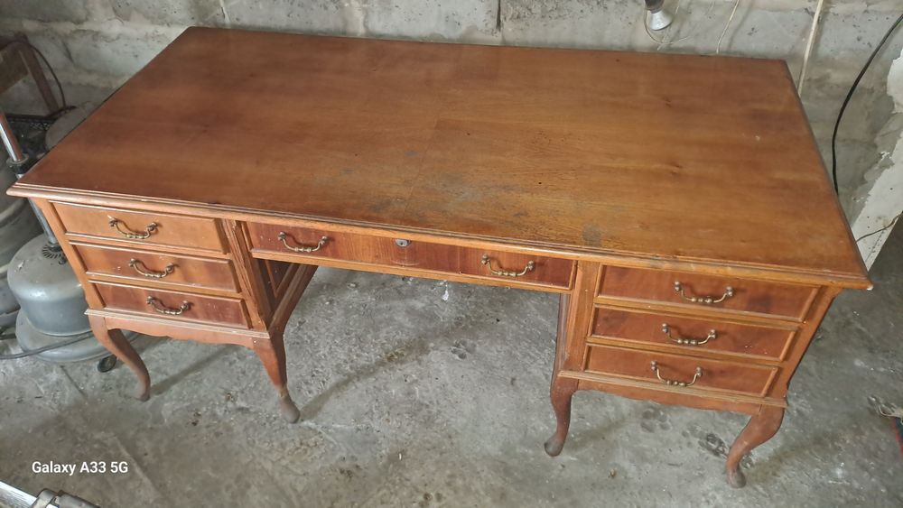 Срочно! Стол старинный с секретом