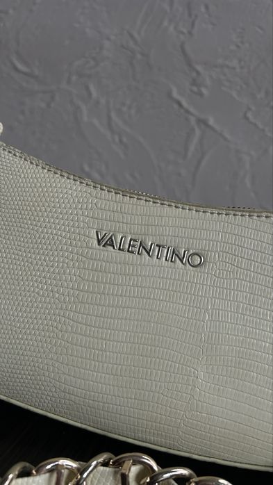 Сумочка Valentino