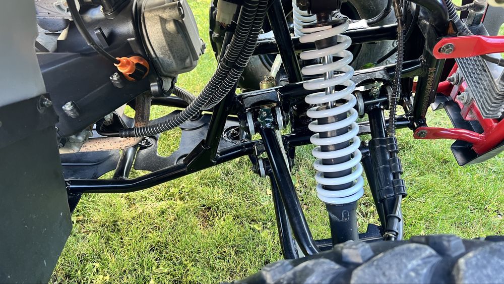 Продам квадроцикал 200 кубів