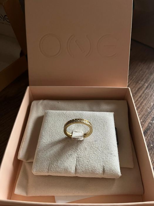 Vendo aliaca  em aco banhado a ouro co zicorias