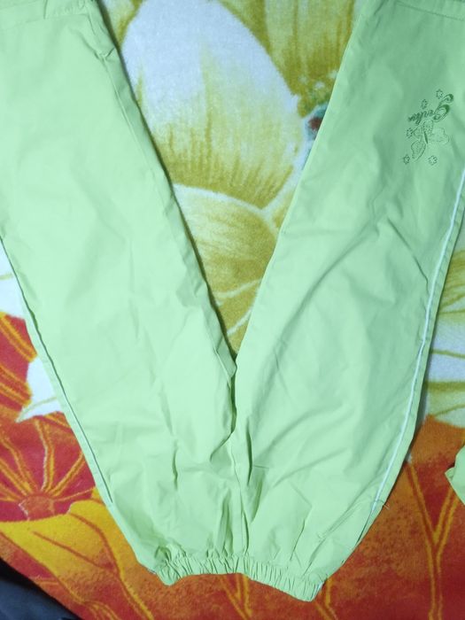 Теплый костюм для девочки