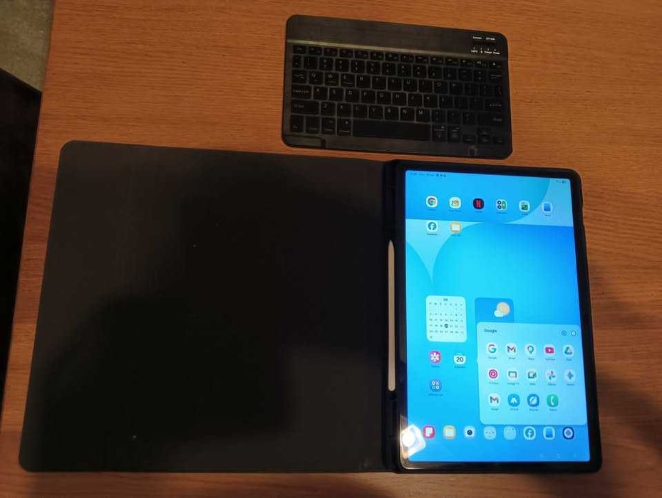 Sprzedam Samsung Galaxy Tab S10 FE+ 12/256 GB 5G