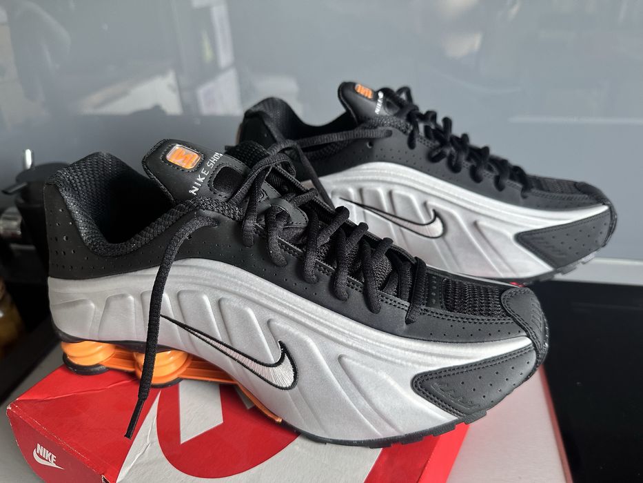 Buty Nike shox R4 44