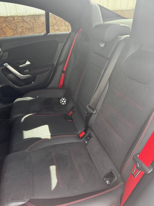 Mercedes-Benz CLA 35 AMG (2024) – Pack Night | 30.000 km | Impecável