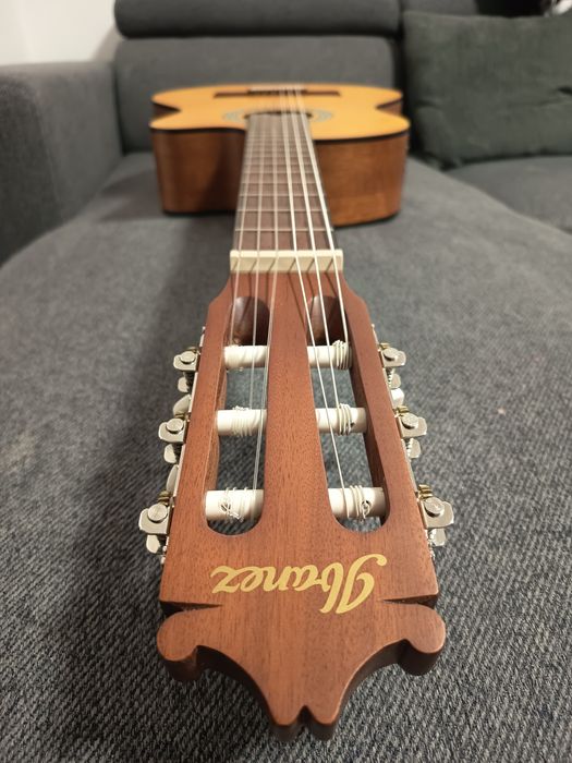 Violão acústico clássico Ibanez