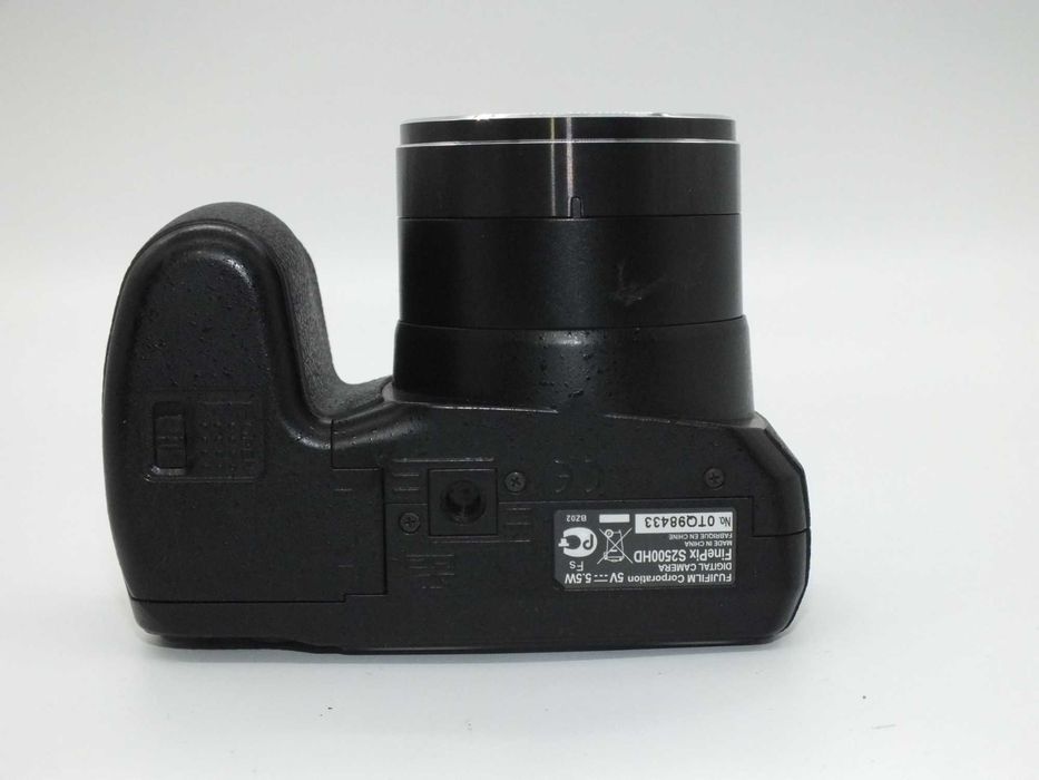 Aparat Fujifilm Finepix S2500HD, pasek, baterie gratis.