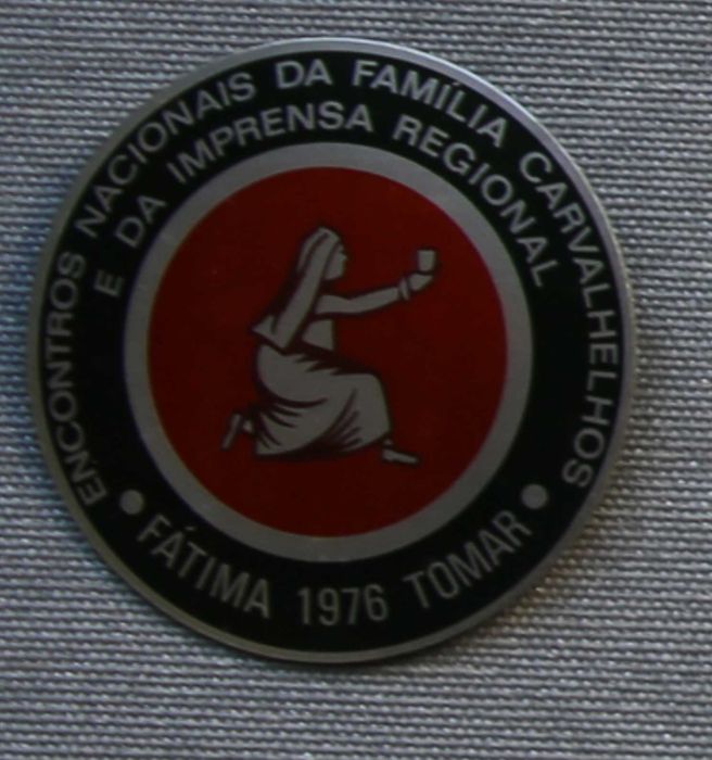 Pins C.C. 8 Tipi Mateus Rose e outros