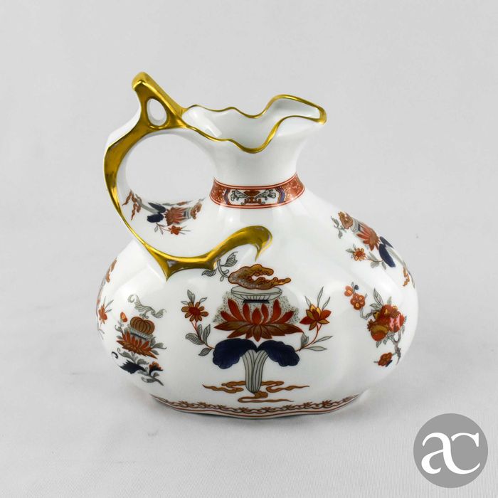 Jarro com brasão porcelana Neoclassica, Coleção Macau
