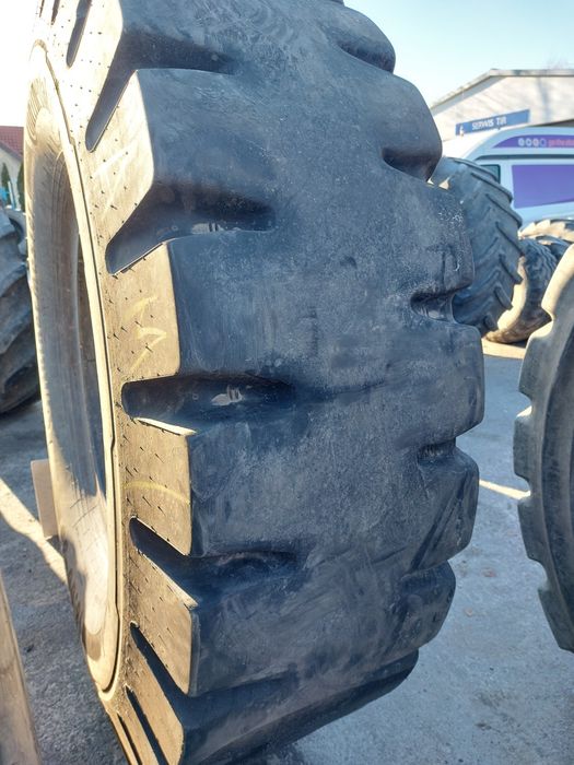 18.00-33 Continental opona używana  przemysłowa