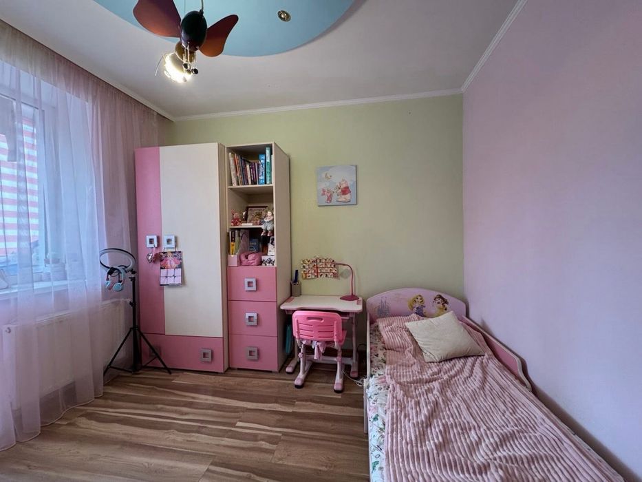 Продаж 2-х кімнатної квартири на вул. Симоненка