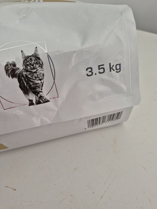 2 sacas de comer urinary  05 e 08 de 2027