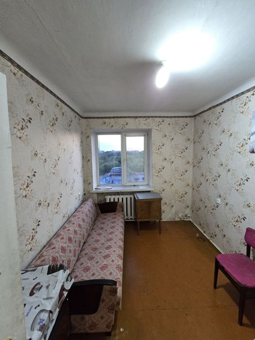 Продам 4 кімнатну квартиру на верхній Полевій