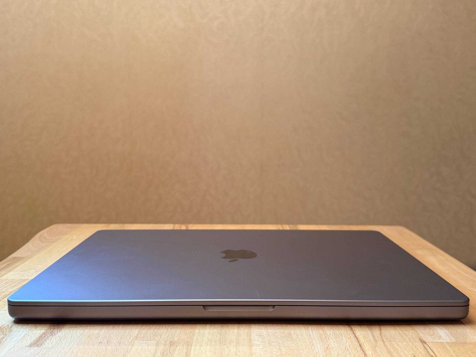 MacBook Pro 16' m1 pro 2021 16/512 space gray