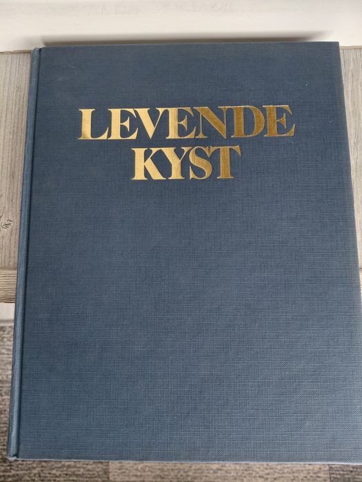 Продам книгу LEVENDE KYST живое побережье