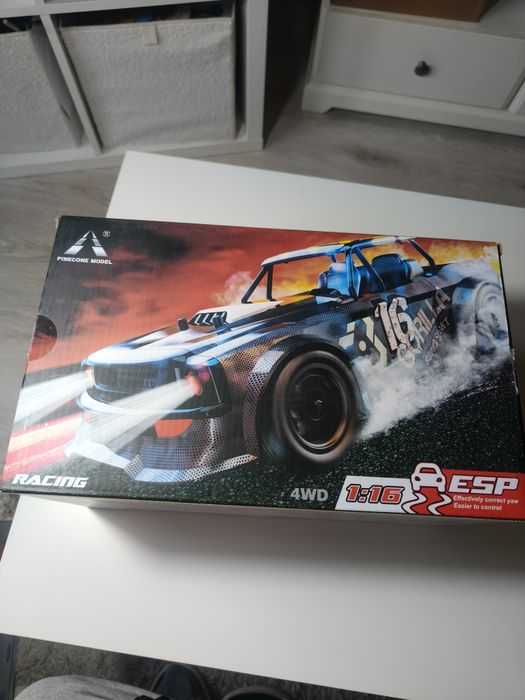Samochód na pilota 4x4 do driftu 1:16 SG-1604