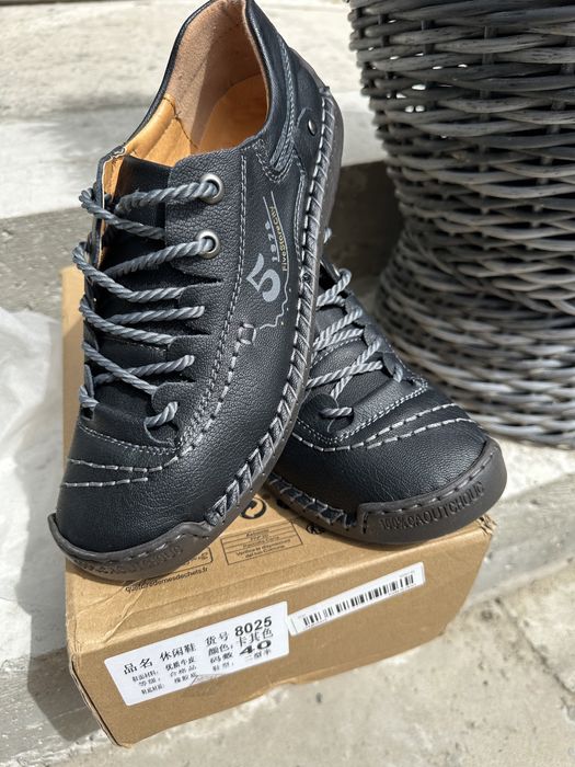 Чоловічі кросівки,макасіни