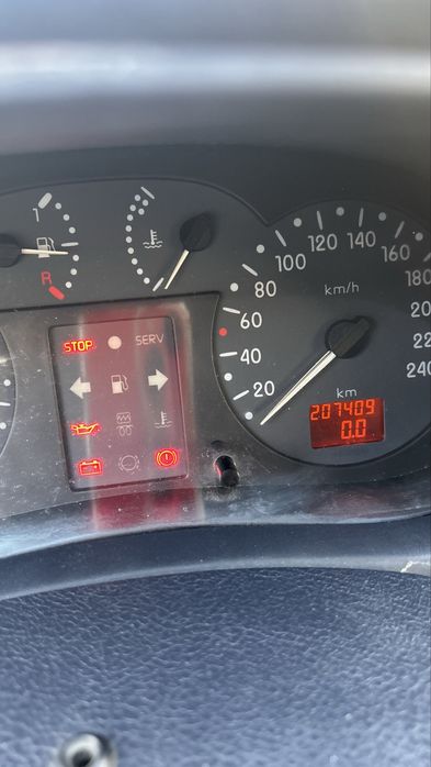 Vende-se Renault clio a gasolina
