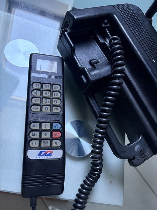 Stary 1 telefon bezprzewodowy na karte