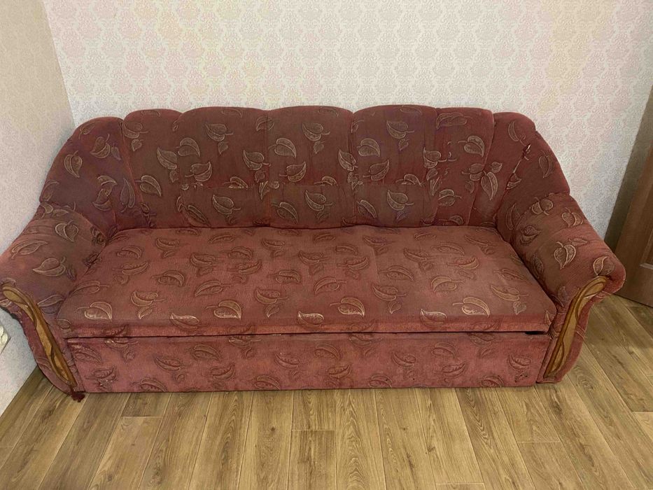 Віддам  безкоштовно диван