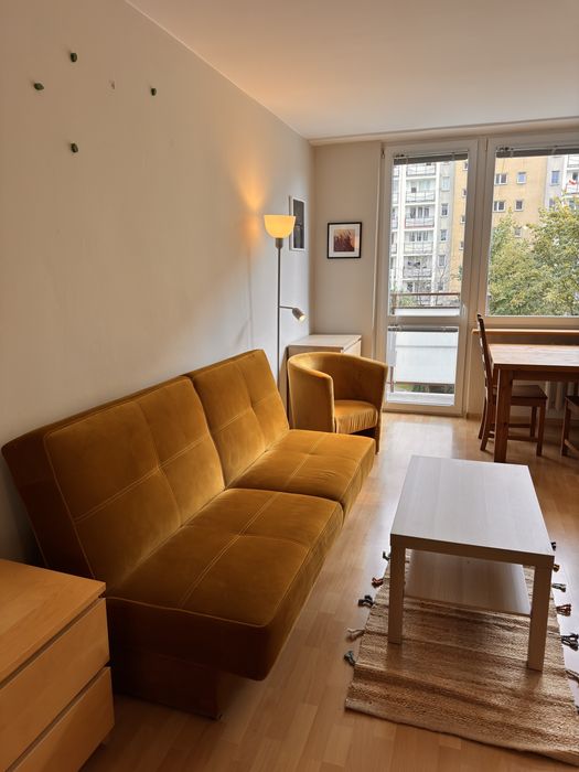Umeblowana kawalerka 32 m² – 200 m od metra Kondratowicza. Dostepna od zaraz