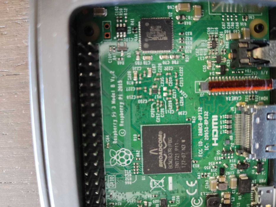 Raspberry Pi 3 B+ with accessories64750883051521122