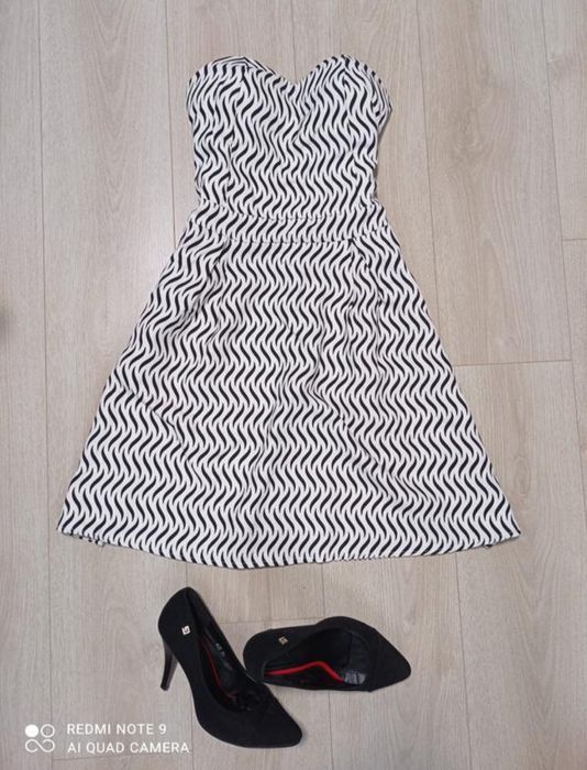 Нарядное вечернее коктейльное платье без бретелей