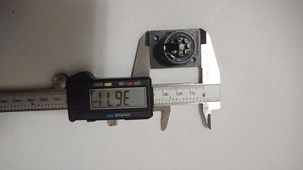 Продам 5Pin XLR разъём Neutrik NC5MP